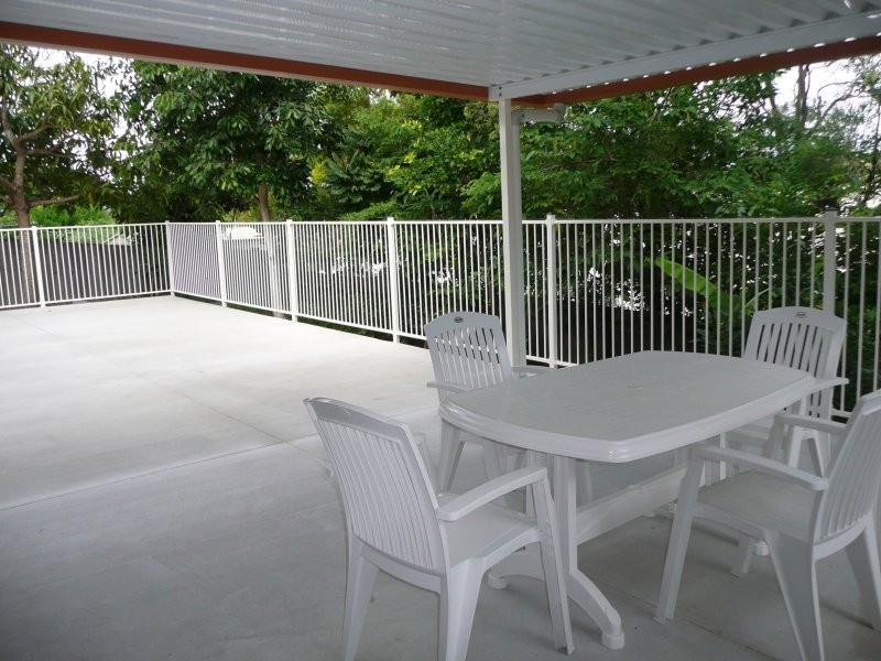 256 Chapel Hill Road, Chapel Hill QLD 4069