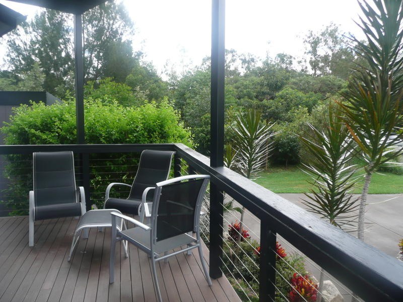 77 Palm Street, Kenmore QLD 4069