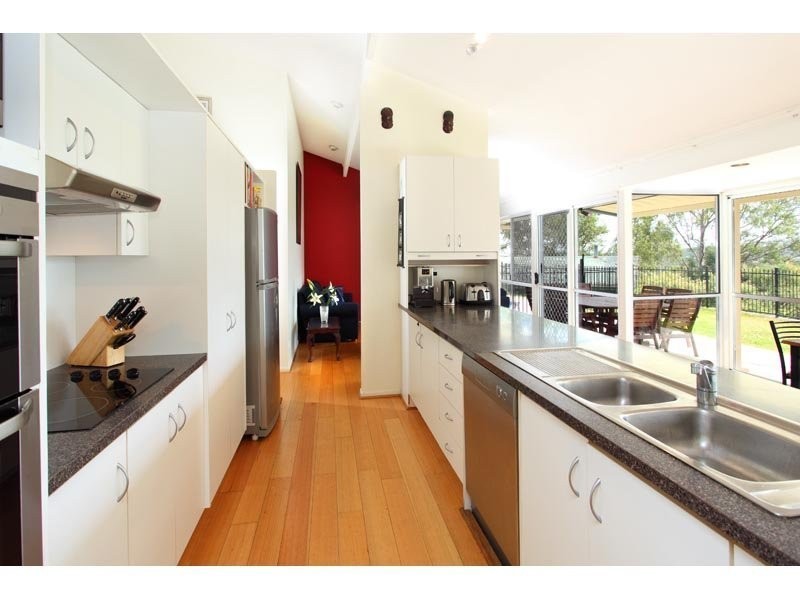 56 Bielby Road, Kenmore Hills QLD 4069