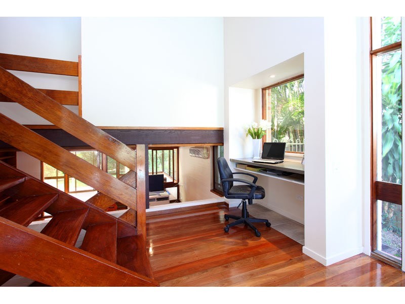 77 Sunset Road, Kenmore QLD 4069