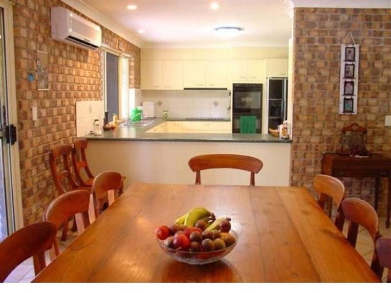 122 Winston Road, Sheldon QLD 4157