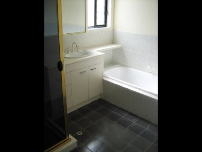 12 APPLE BLOSSOM PLACE, Eight Mile Plains QLD 4113