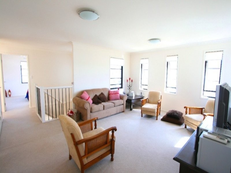 1 Celestial Court, Carina QLD 4152