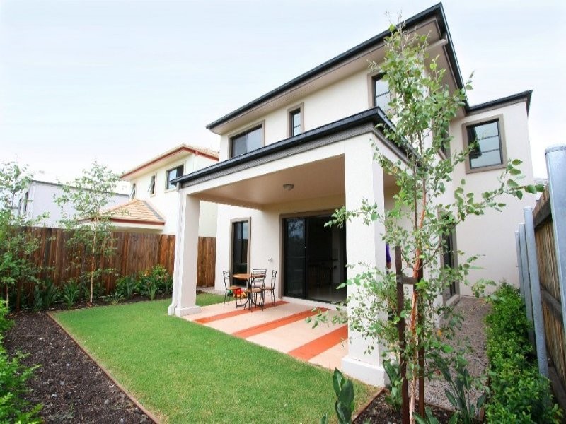 1 Celestial Court, Carina QLD 4152