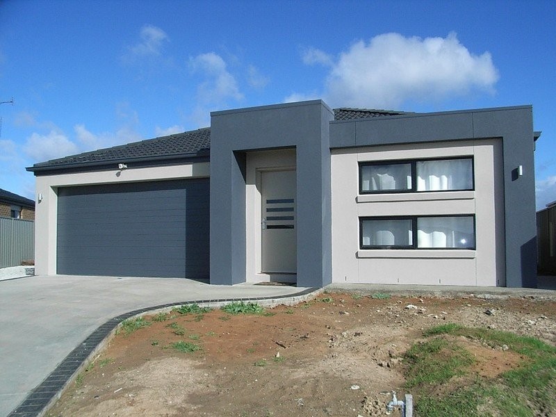 49 Declan Way, Echuca VIC 3564