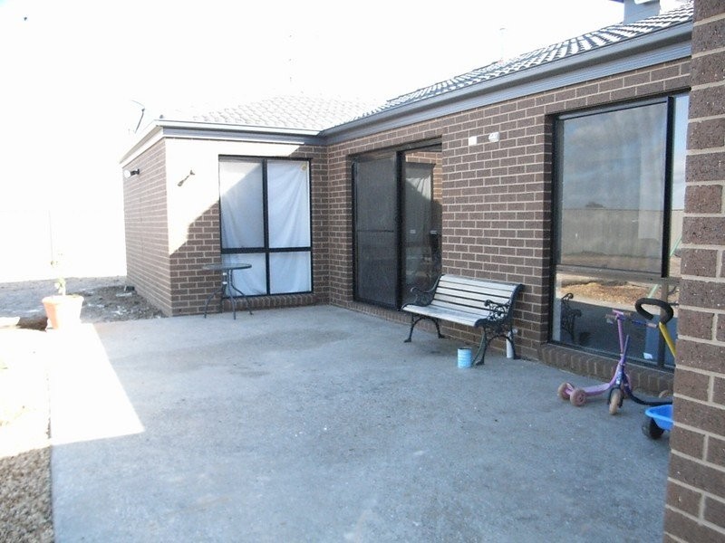 49 Declan Way, Echuca VIC 3564