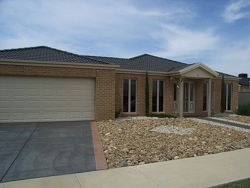 8 Amy Place, Echuca VIC 3564