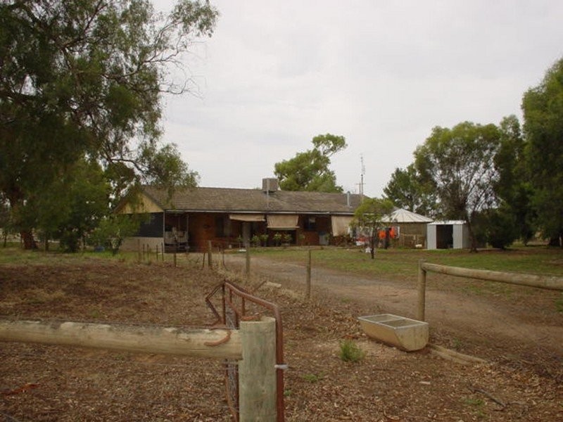 875 McDonalds Road Timmering, Echuca VIC 3564
