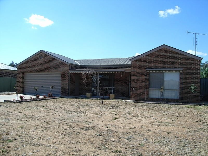 47 Woodlands Circuit, Echuca VIC 3564