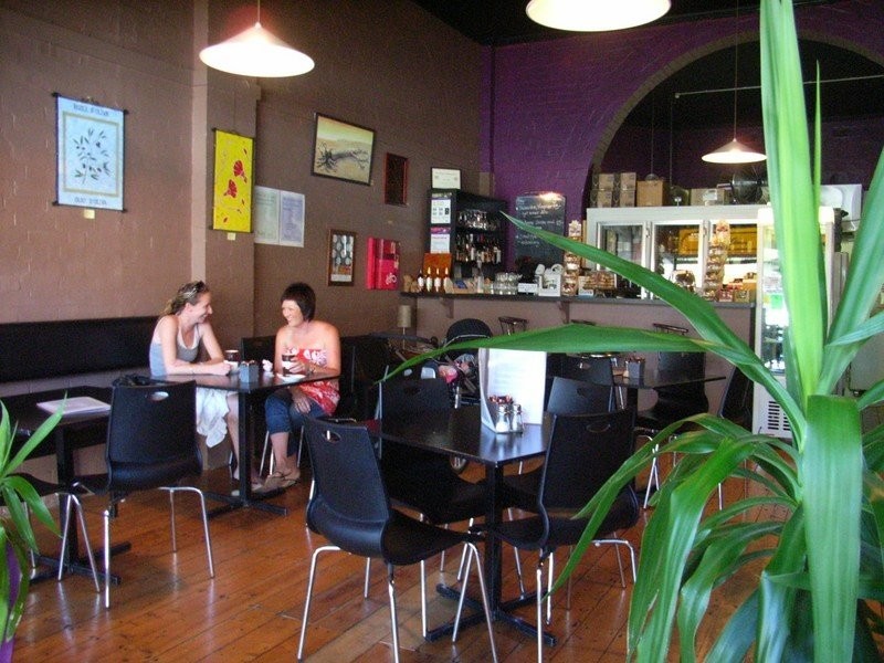 Kits Kafe 51 Moore Street, Rochester VIC 3561