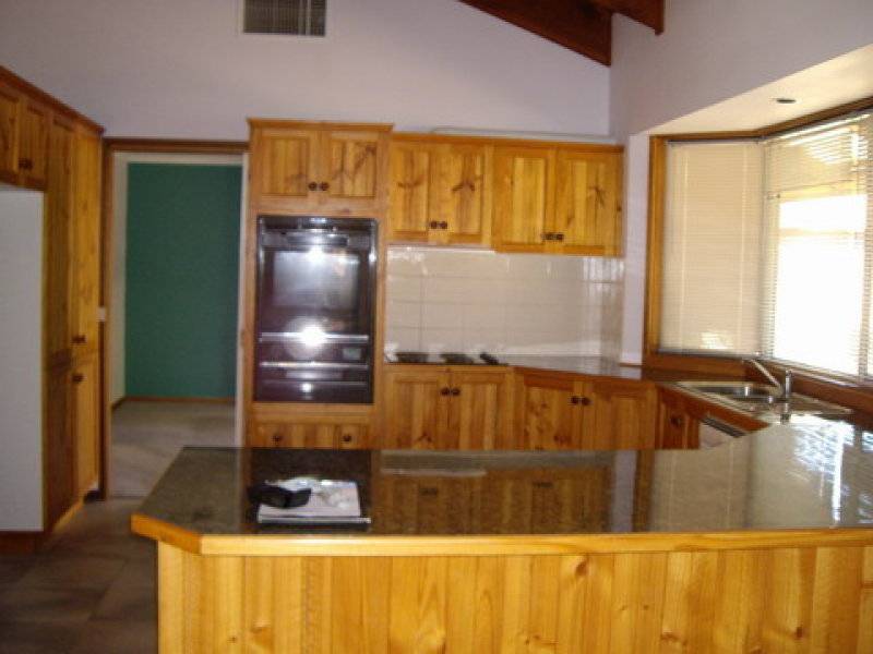 4 Alert  Court, Moama NSW 2731