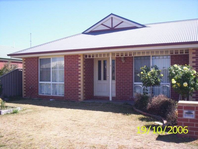 6 Counaut  Place, Echuca VIC 3564