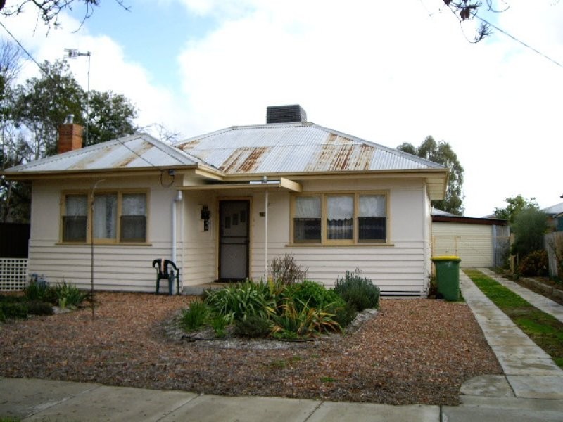 29 Moama Street, Echuca VIC 3564