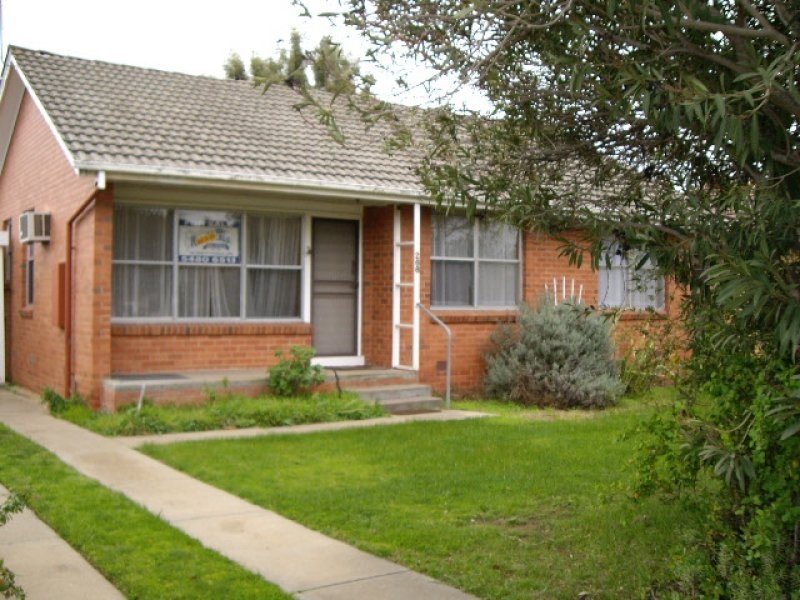 266 Ogilvie Avenue, Echuca VIC 3564