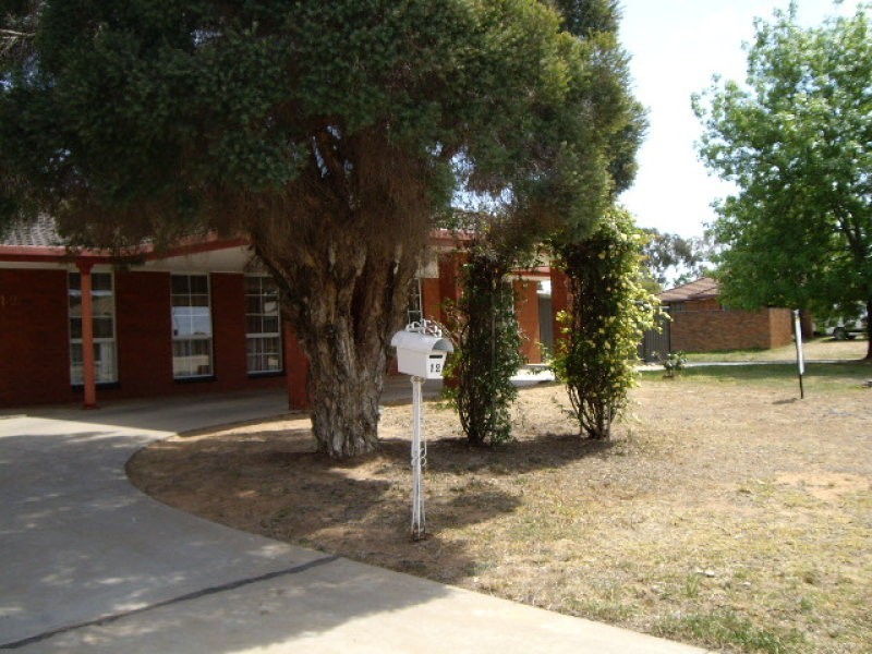12 Lawson Drive, Moama NSW 2731