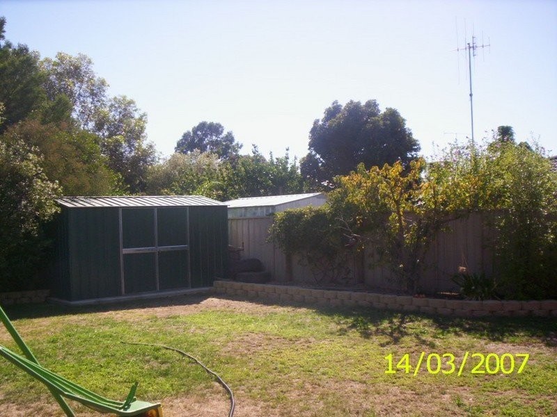 33 Adelaide Crescent, Echuca VIC 3564