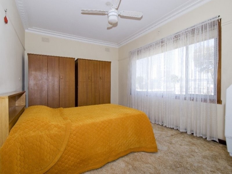 80 Heyington Avenue, Thomastown VIC 3074