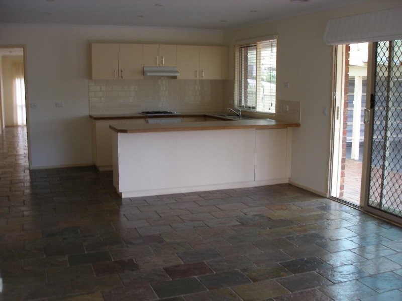 12 Kim Street, Diamond Creek VIC 3089