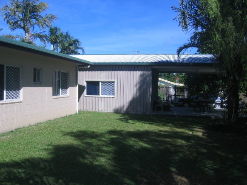 6 Matoska Close, Mount Sheridan QLD 4868