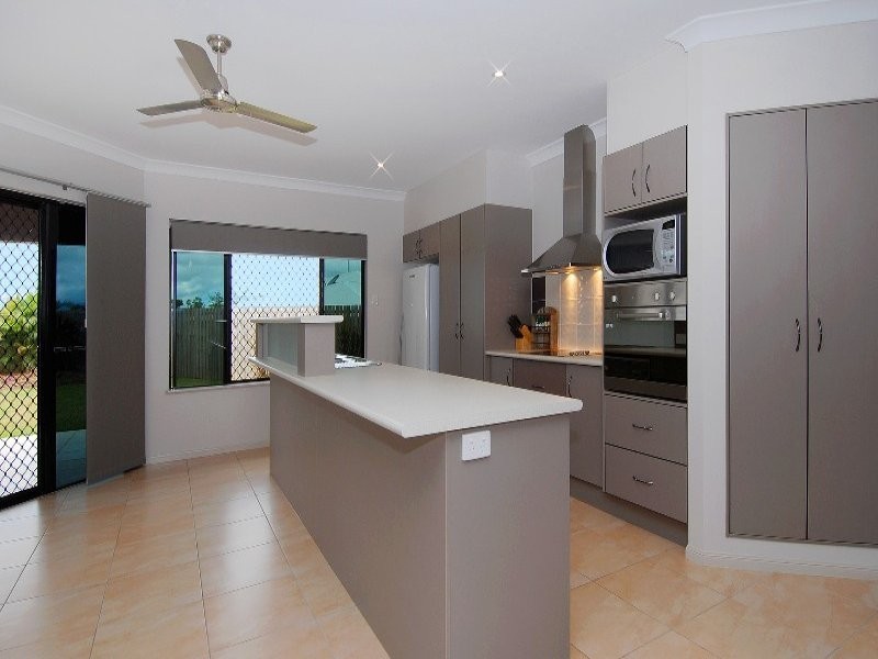 4 Turon Close, Bentley Park QLD 4869