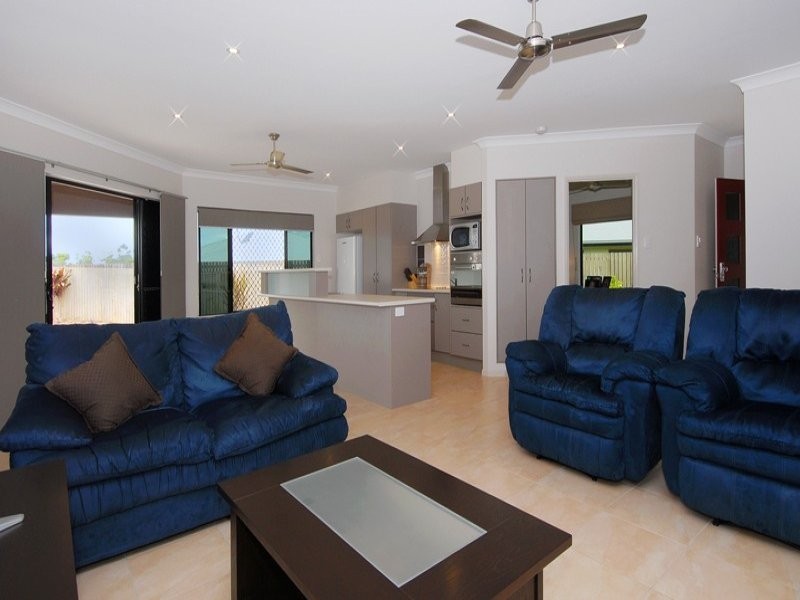 4 Turon Close, Bentley Park QLD 4869