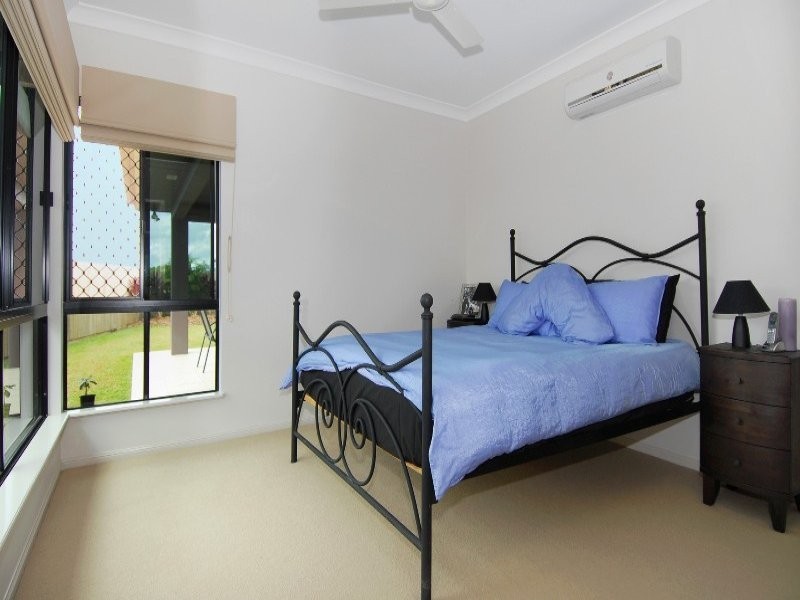 4 Turon Close, Bentley Park QLD 4869