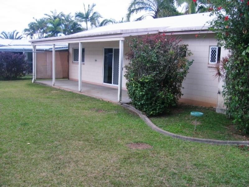 17 McLaughlin Road, Bentley Park QLD 4869