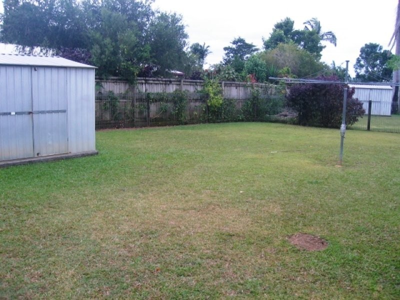 17 McLaughlin Road, Bentley Park QLD 4869