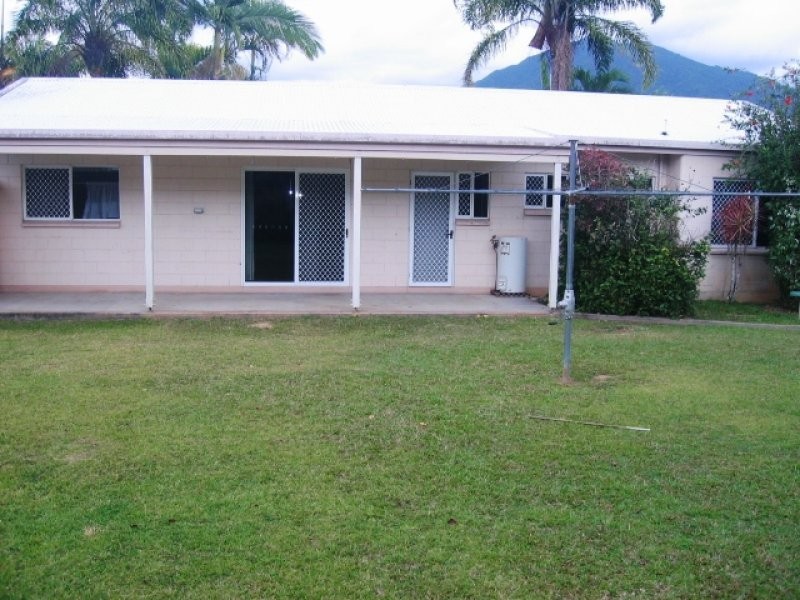 17 McLaughlin Road, Bentley Park QLD 4869