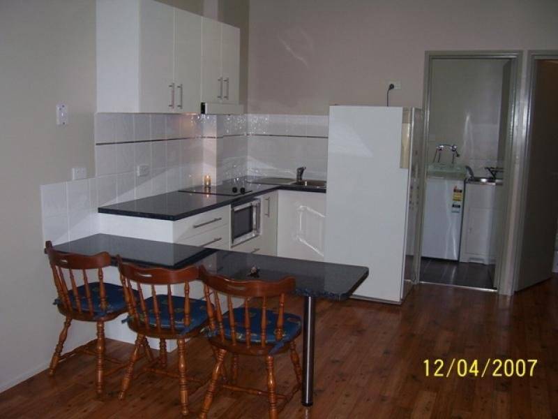 10 Universal Close, White Rock QLD 4868