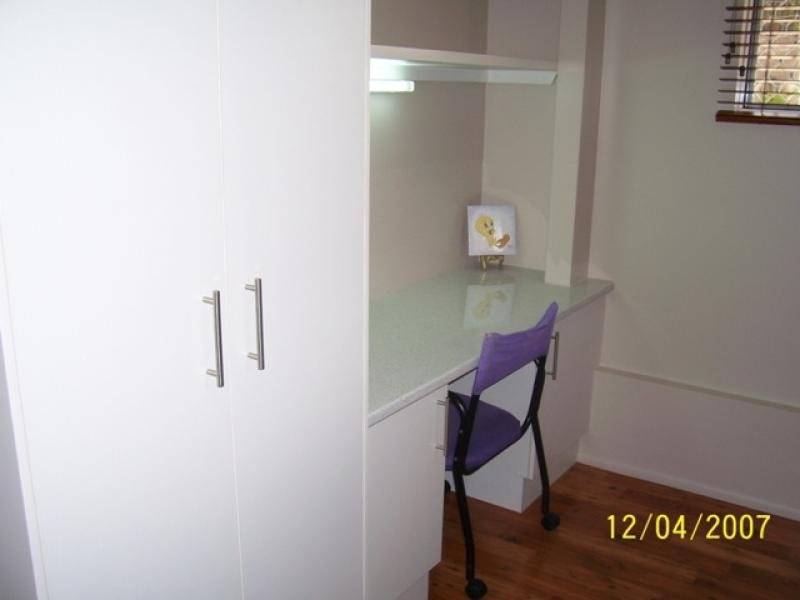 10 Universal Close, White Rock QLD 4868