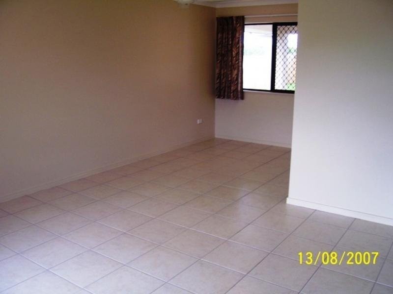 5 Colombia Street, White Rock QLD 4868