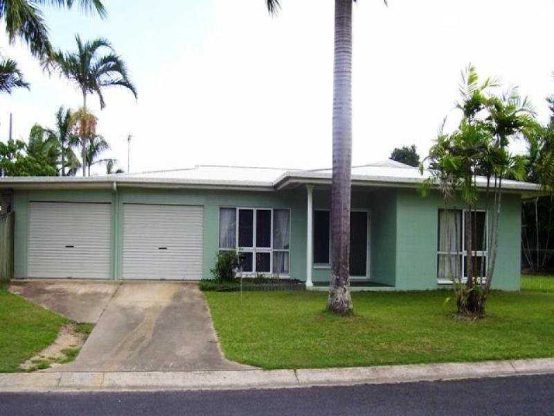 1 Fishburn Street, Bentley Park QLD 4869