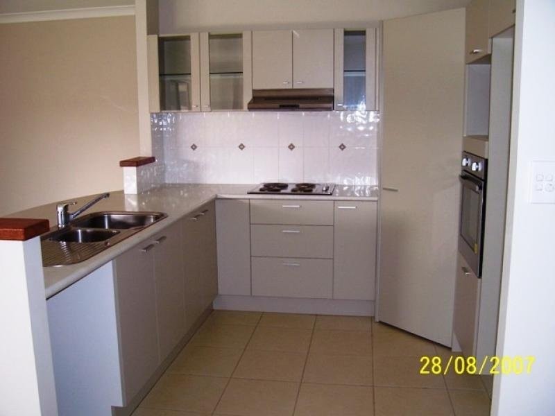 28 Altona Street, Bentley Park QLD 4869