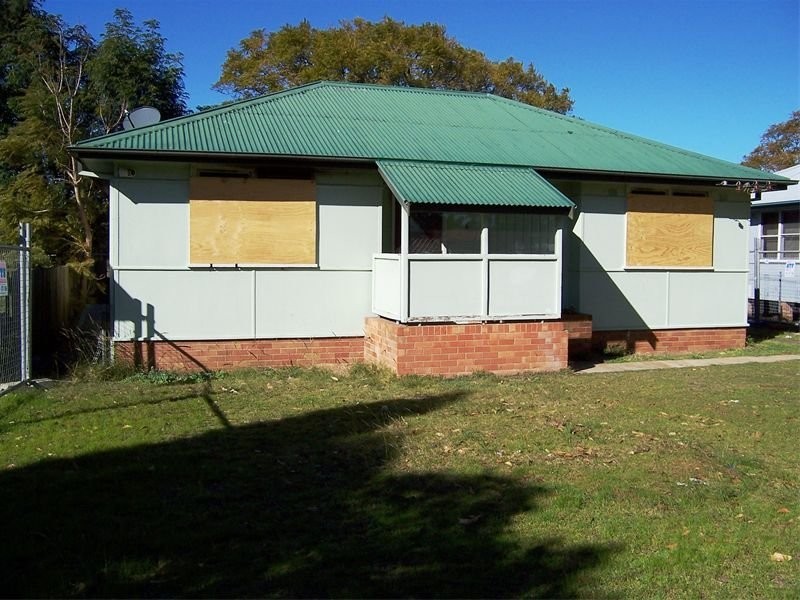 6 Phillip Road, Raymond Terrace NSW 2324