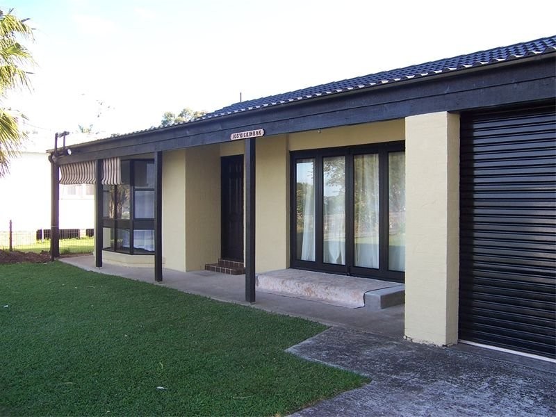 19 Waterfront Road, Swan Bay NSW 2324