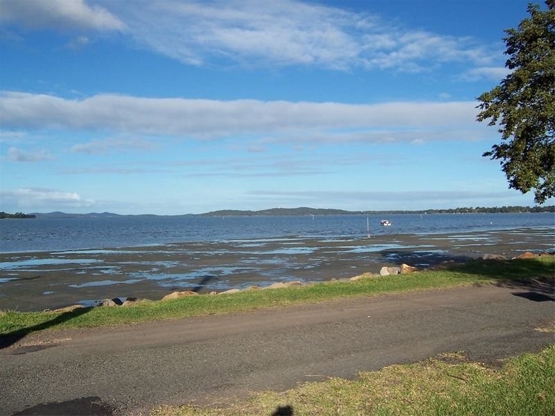 19 Waterfront Road, Swan Bay NSW 2324