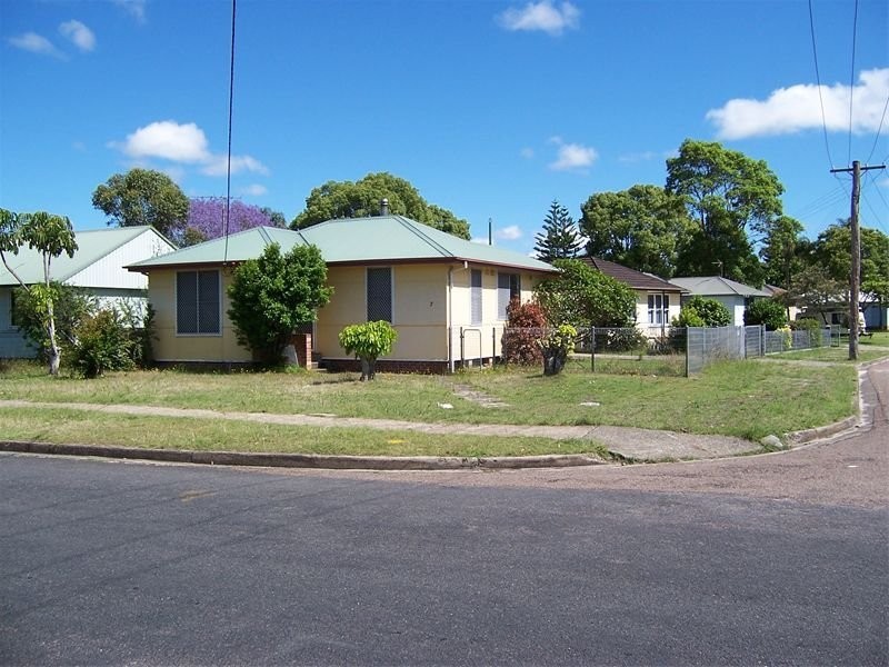 7 Phillip Road, Raymond Terrace NSW 2324