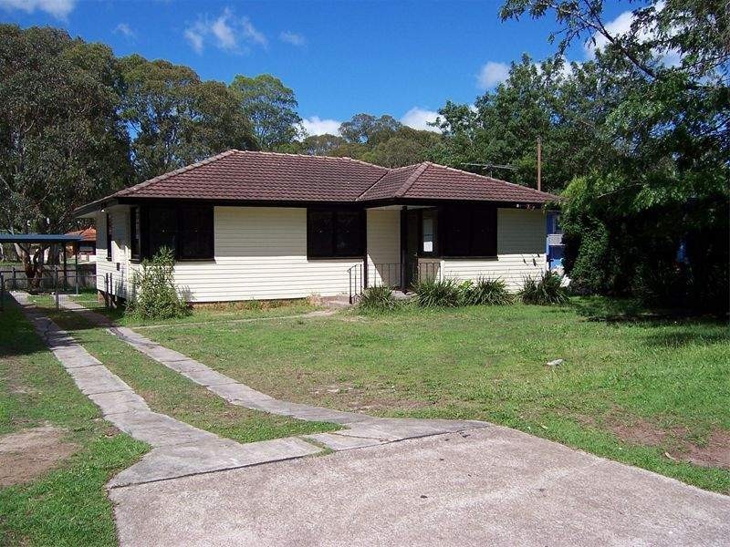 20 Troman Parade, Raymond Terrace NSW 2324