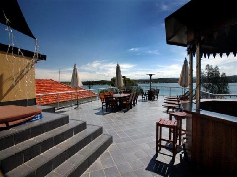 258 The Esplanade, Speers Point NSW 2284