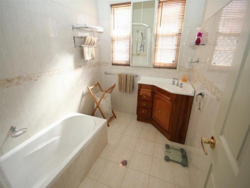 43 Gregory Parade, Kotara NSW 2289