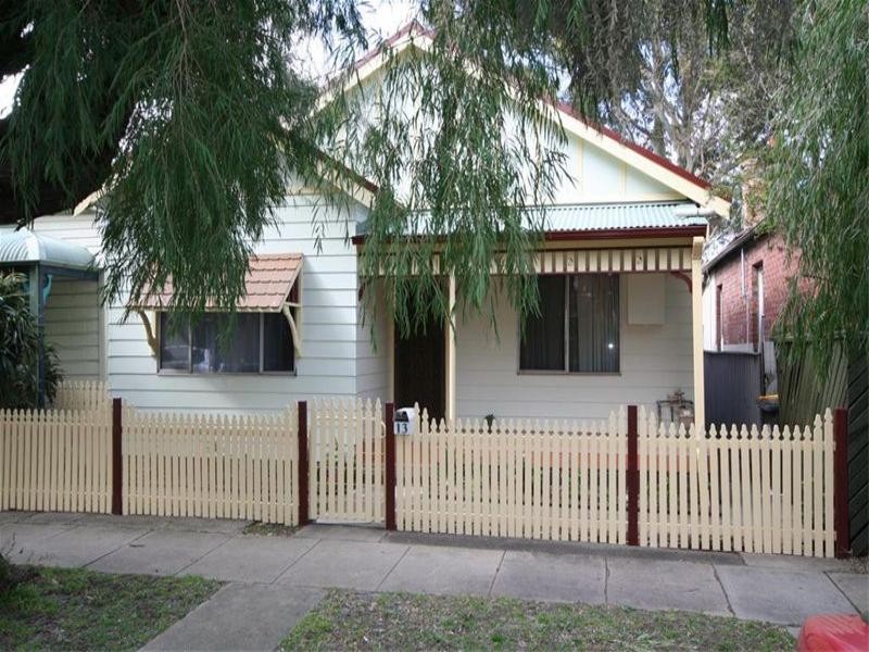 13 Smith Street, Mayfield NSW 2304