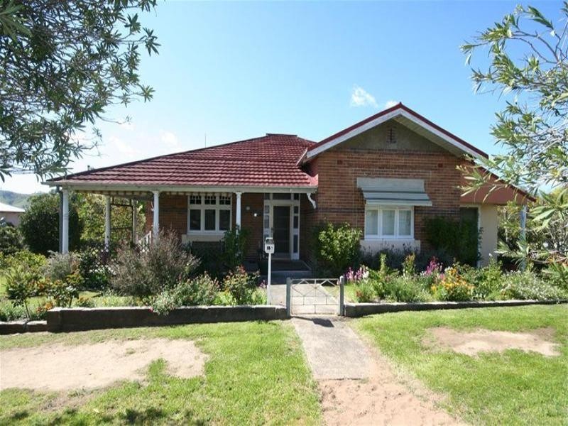 15 Dowling Street, Dungog NSW 2420