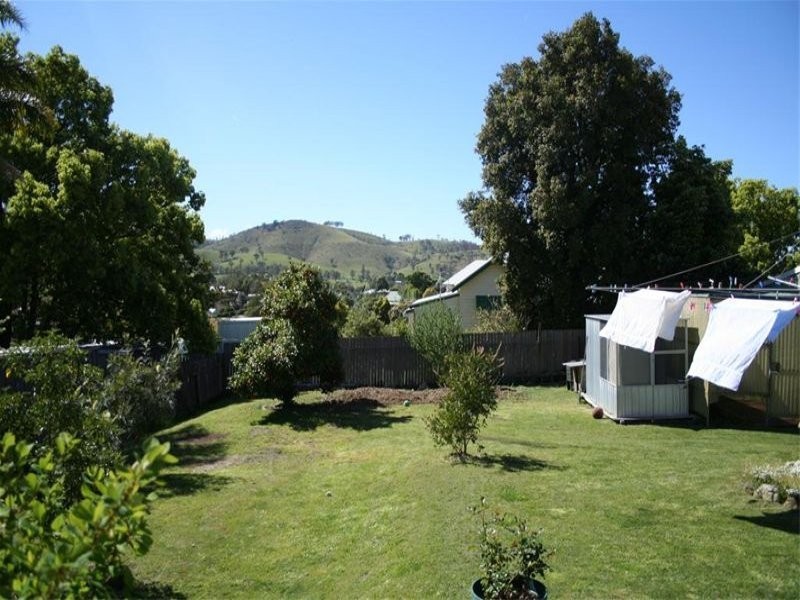 15 Dowling Street, Dungog NSW 2420