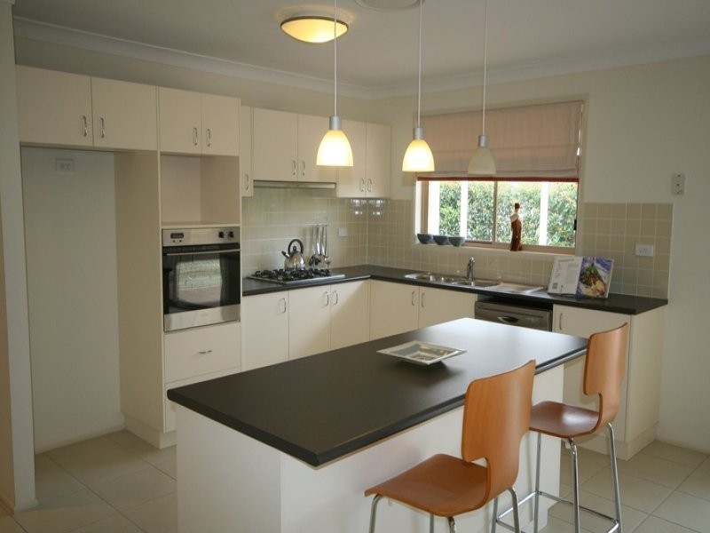 52 Northlakes Drive, Cameron Park NSW 2285