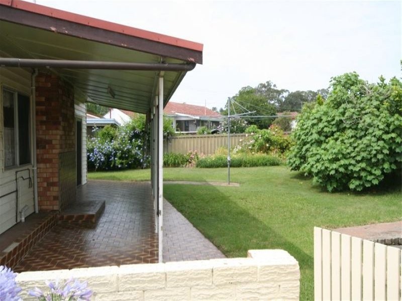 26 Lord Street, Dungog NSW 2420