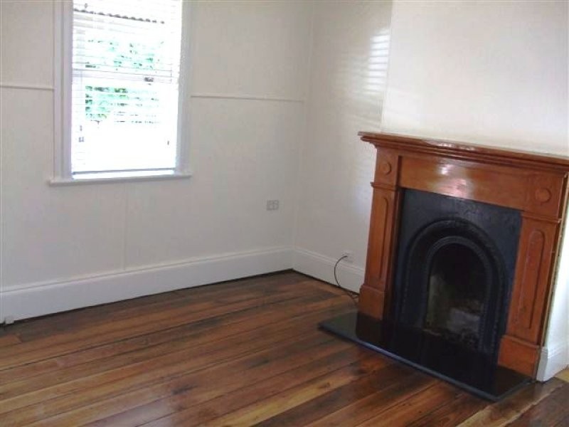 82A Parry Street, Cooks Hill NSW 2300