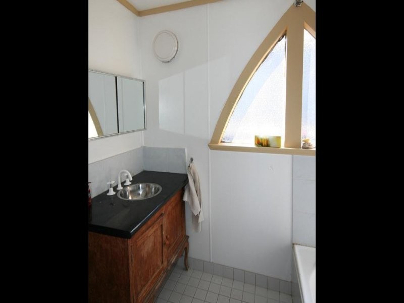 4 Lindsay Street, Hamilton NSW 2303