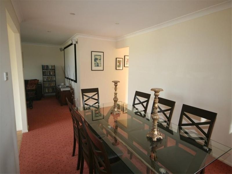 7 Clearview Close, Cameron Park NSW 2285