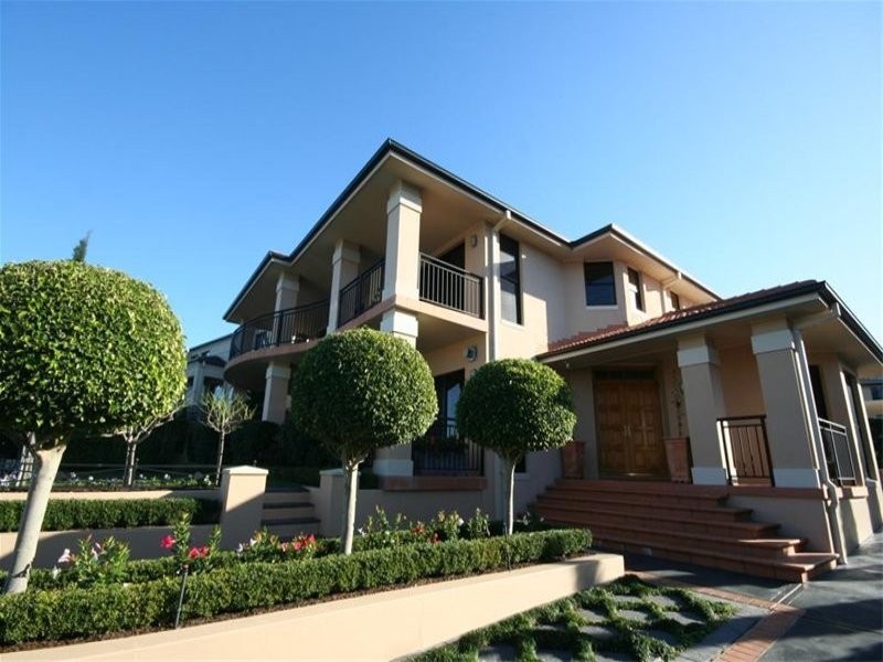 105 Ross Street, Belmont NSW 2280